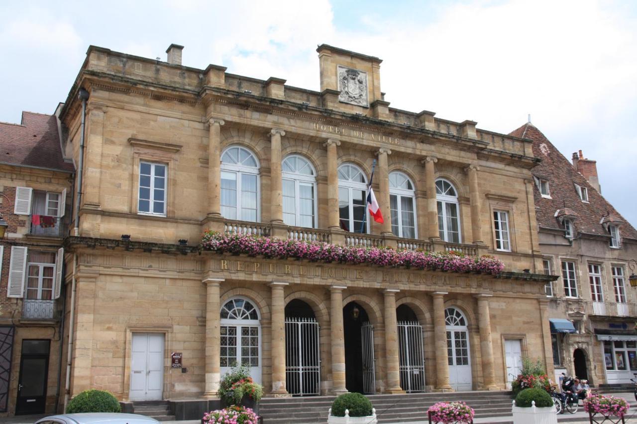 Appt "Coeur Moulinois" Apartment Moulins  Exterior foto